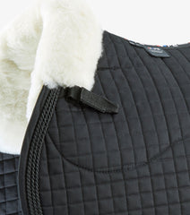 Description:Close Contact Merino Wool European Saddle Pad - GP/Jump Square_Colour:Black/Natural Wool_Position:4