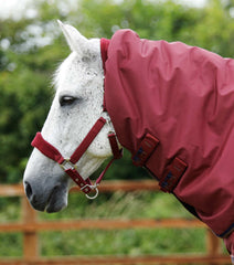 Description:Buster 400 Turnout Rug Neck Cover (200g Fill)_Color:Burgundy_Position:1