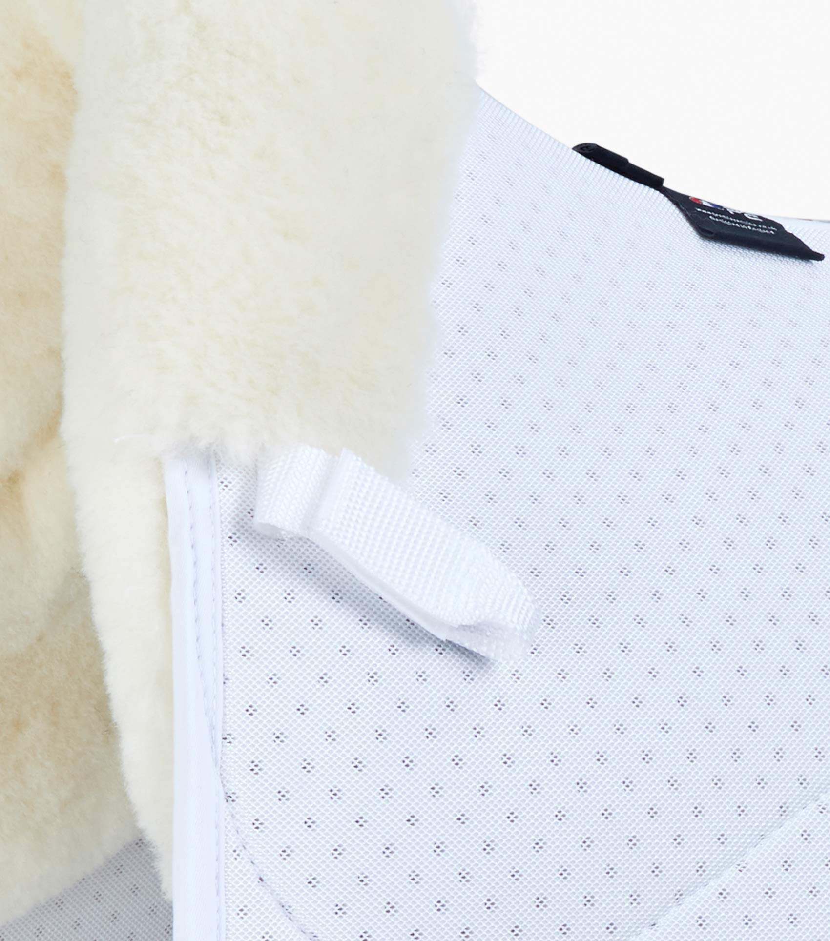 Description:Close Contact Airtechnology Shockproof Wool European Saddle Pad - Dressage Square_Colour:White/Natural Wool_Position:4