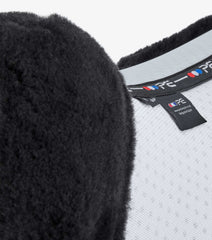 Description:Close Contact Airtechnology Shockproof Wool European Saddle Pad - GP/Jump Square_Colour:White/Black Wool_Position:2