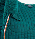 Load image into Gallery viewer, Description:Close Contact Merino Wool European Saddle Pad - GP/Jump Square_Colour:Green/Green Wool_Position:4
