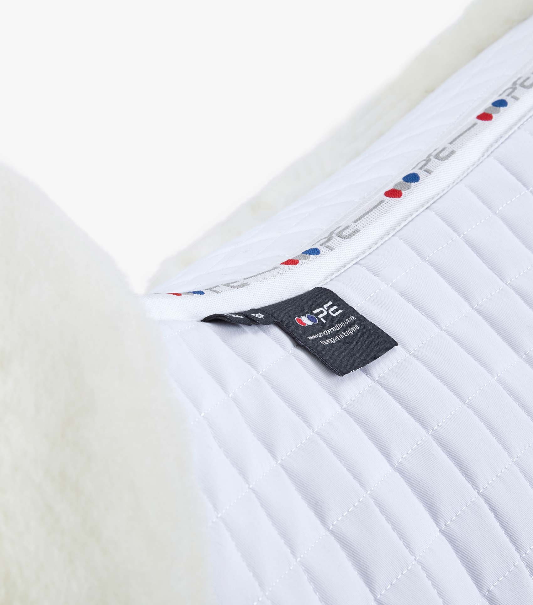Description:Close Contact Merino Wool European Saddle Pad - GP/Jump Square_Colour:White/Natural Wool_Position:2