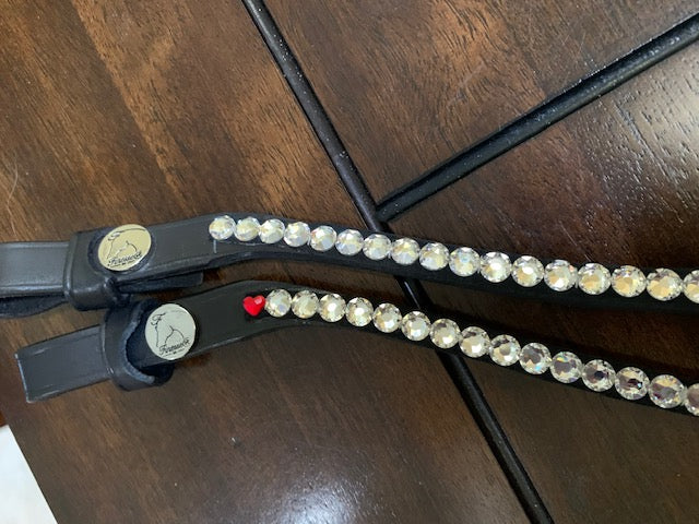 Finesse Browband Krystal Swaroski with Small Red Heart