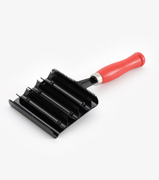 Description:Jockey Metal Curry Comb